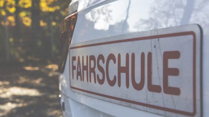 Fahschule