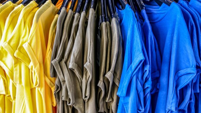t-shirt-4367577_1280-1